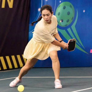 DV Hà Hương - Vai Nguyệt phía trước là bầu trời nói về Pickleball Việt Nam